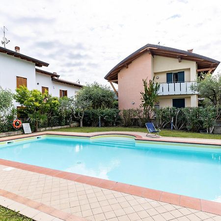 Bluemoon -Luminoso Apt Con Piscina Lazise Dış mekan fotoğraf
